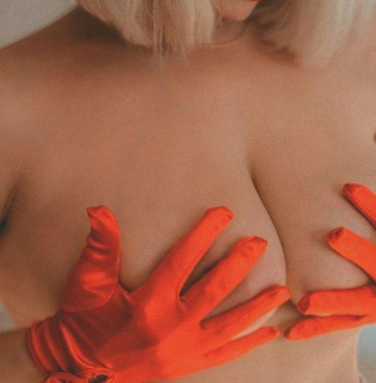 Ласковая и страстная кошечка ждет тебя у себя в уютной обстановке. Со мной ты сможешь расслабиться и полностью отдохнуть. Обещаю, ты точно захочешь вернуться ко мне снова! 12898, 35 лет